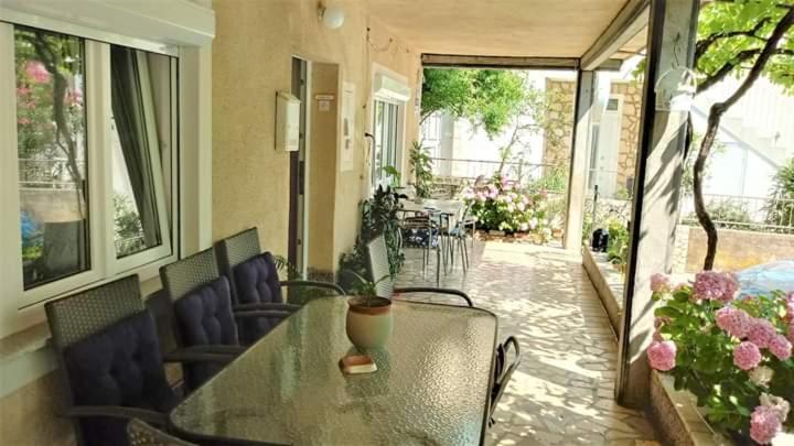 Apartman Paulina Lägenhet Selce Exteriör bild